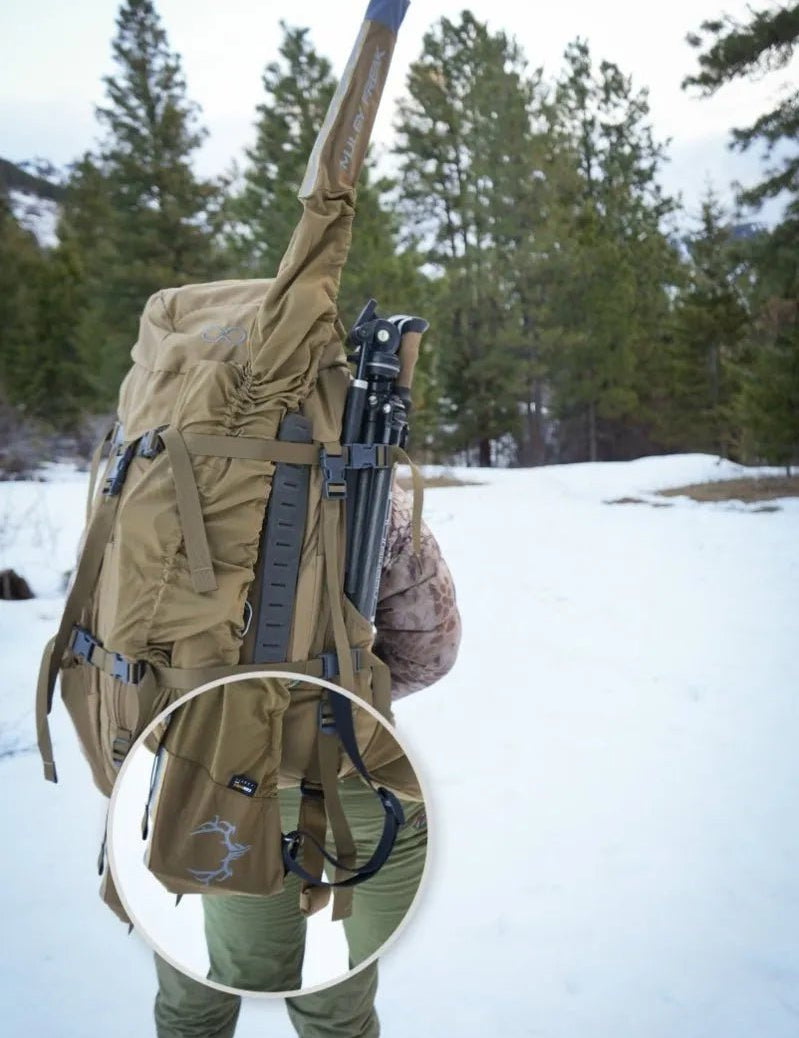 Hunter's rifle securely covered with Muley Freak's sleek, lightweight cover.